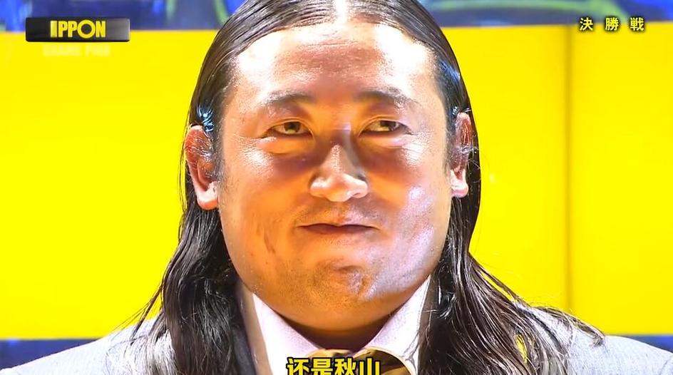 日本综艺边唱歌边的主持人兼歌手，日本娱乐界的双面人？