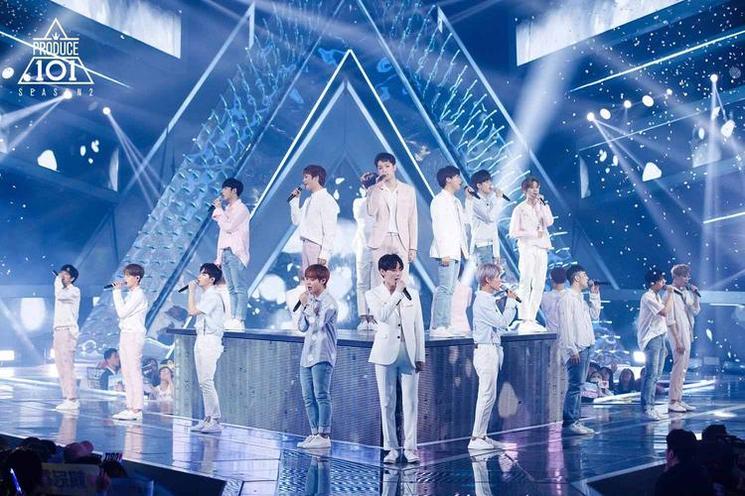 舞台上的较量，制作人的选择！日版《produce101》一定不能错过